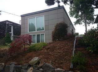 728 N 75th St, Seattle, WA 98103