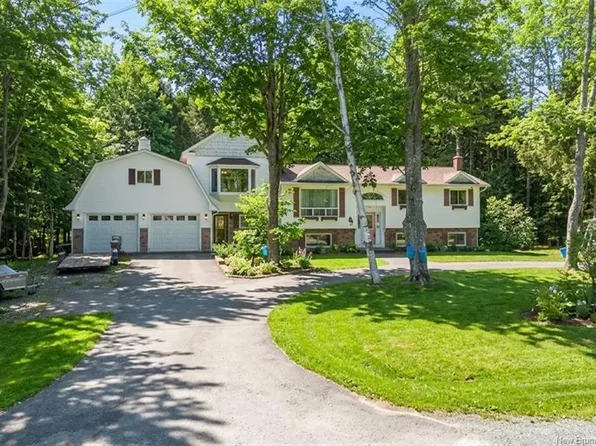 25 Burton Evergreen Dr, Burton, NB E2V 3E4