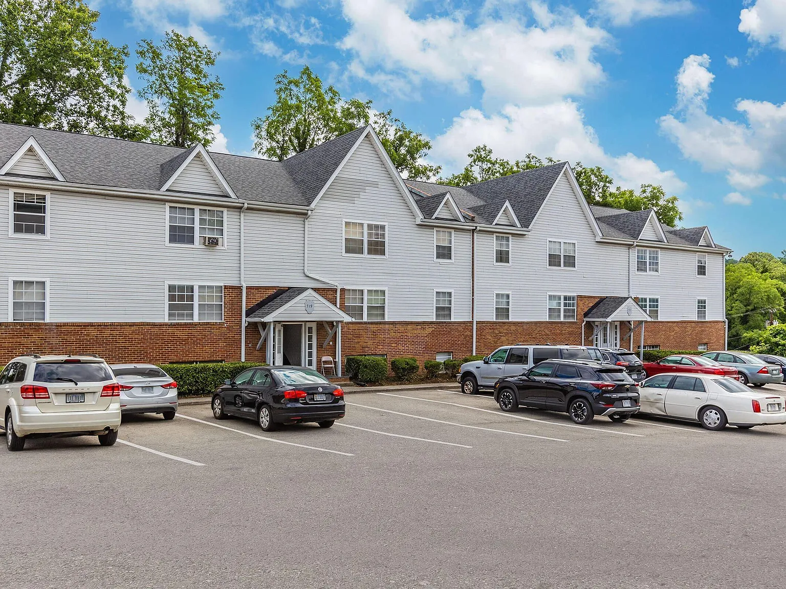 1 bed, 1.0 bath, 621 sqft, $950 — Photo 3