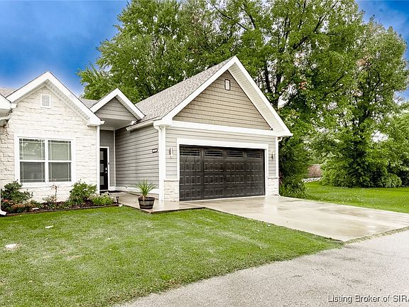 3rd image of 1608 White Eagle Drive