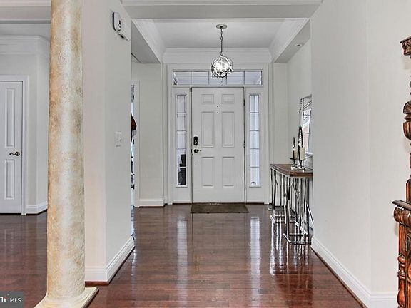 5th image of 2903 Tourmaline Way