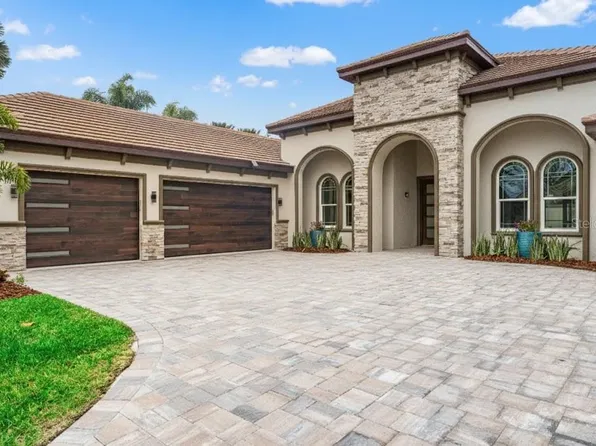 10700 Pontofino Cir, New Port Richey, FL 34655