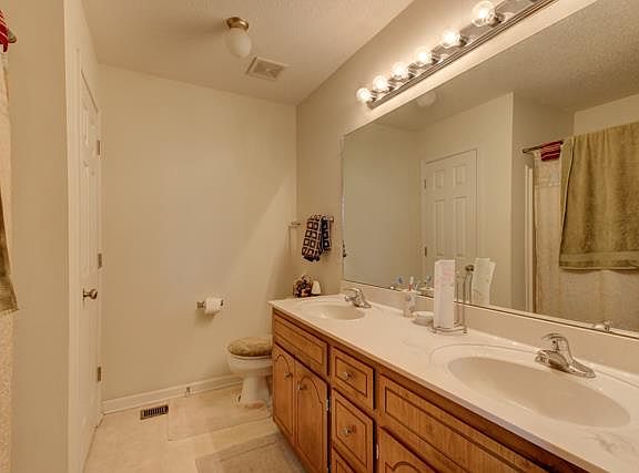2nd image of 1381 Scrub Oak Dr