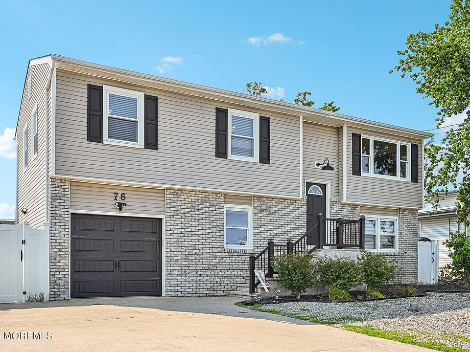 1st image of 76 Ronald Avenue S
