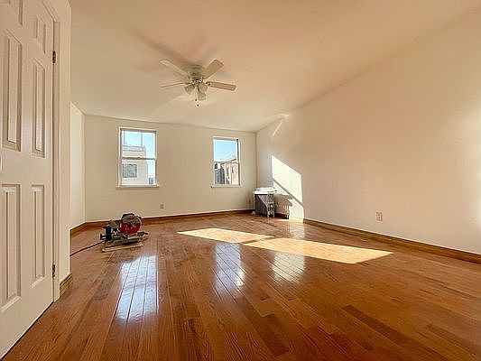 1st image of 692 Leonard St APT 3