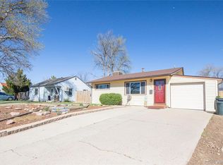 960 Newark St, Aurora, CO 80010