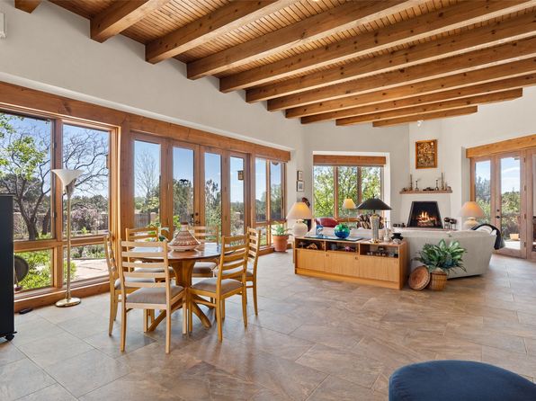12 Sierra Lavanda, Santa Fe, NM 87507