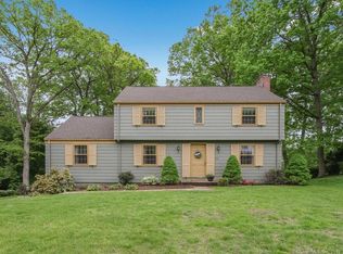 226 Carriage Dr, Glastonbury, CT 06033