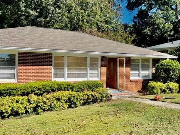 895 Cherokee Trl SE, Smyrna, GA 30080