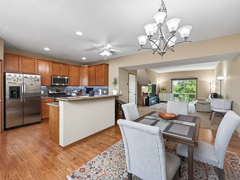 1806 Colonial Ln #4 — Photo 8