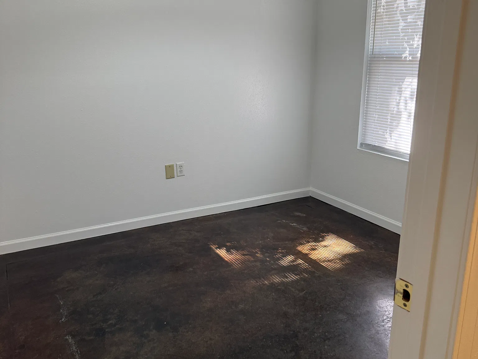 2 bed, 1.5 bath, 1170 sqft, $1,150 — Photo 4
