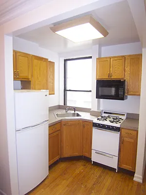 Rented by Luxor Homes & Investment Realty | media 10