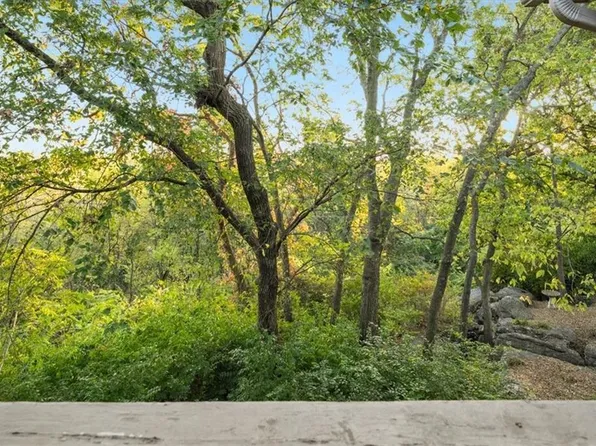 4326 S Bryant Dr, Independence, MO 64055