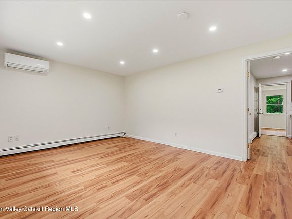 3rd image of 133 N Smith Road