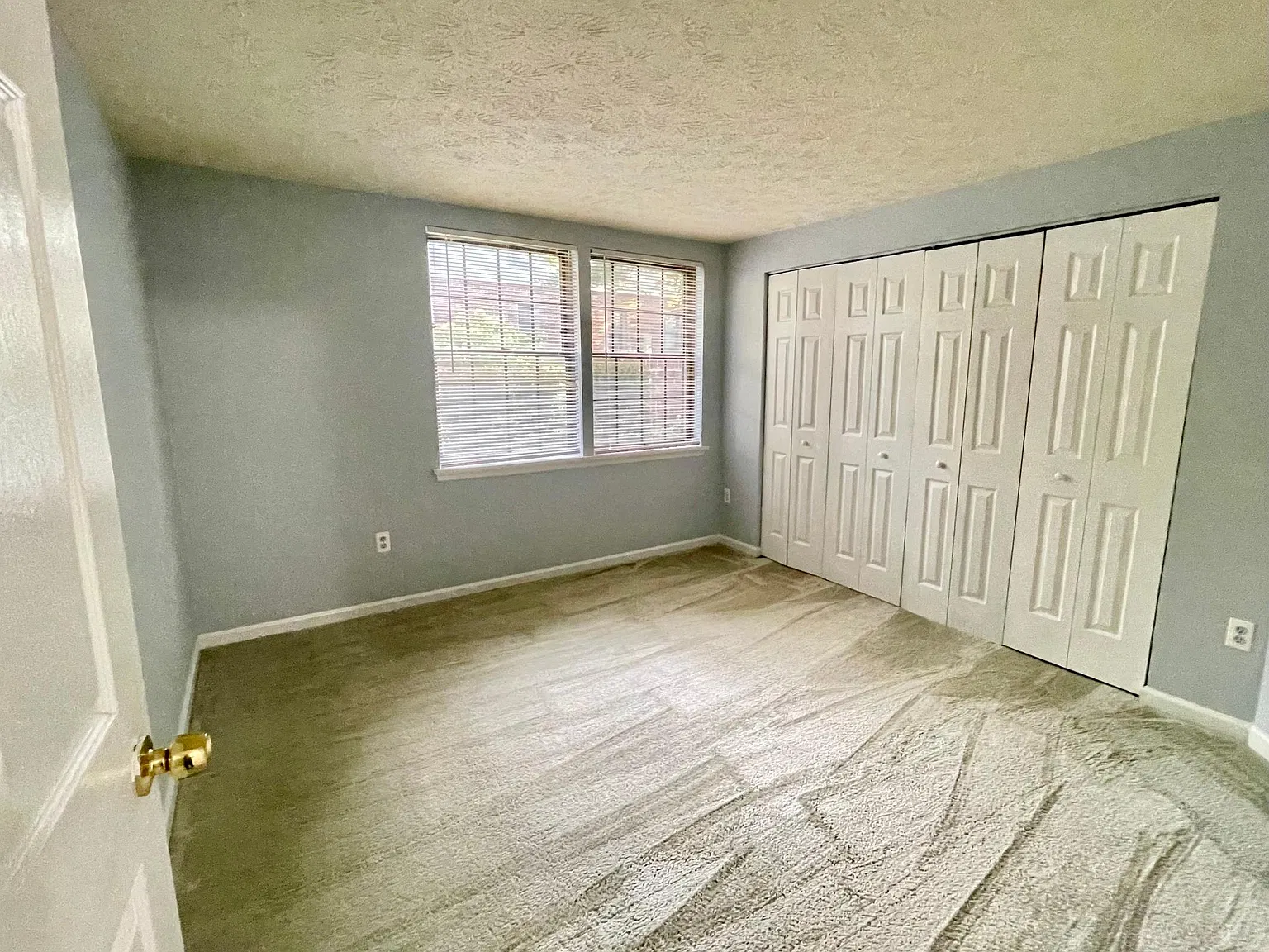18708 Caledonia Ct — Photo 4