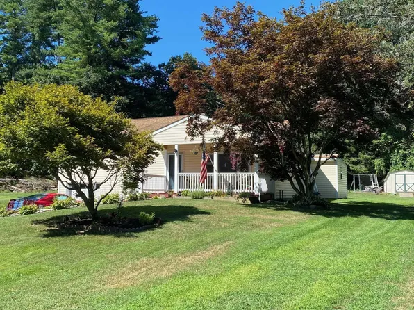 20 MORGAN Circle, Hyde Park, NY 12538