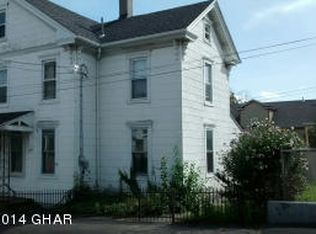 226 W Oak St, Hazleton, PA 18201