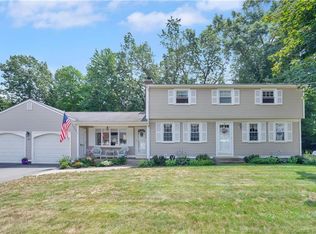 22 Circle Dr, Enfield, CT 06082