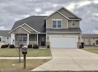 6518 Prairie Pointe Dr SE, Caledonia, MI 49316