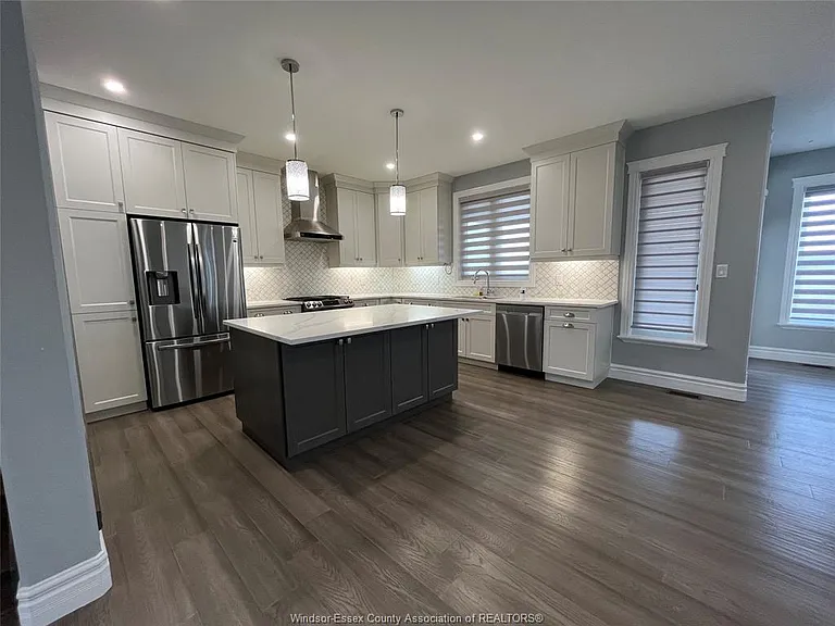 365 Christine Ave — Photo 5
