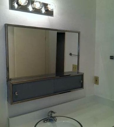 4th image of 220 Selwyn Dr APT 4