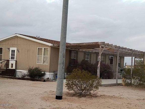 2nd image of 164 N Kelly Ln