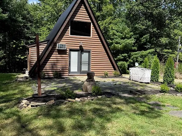 95 Redwood Ln, Vowinckel, PA 16260