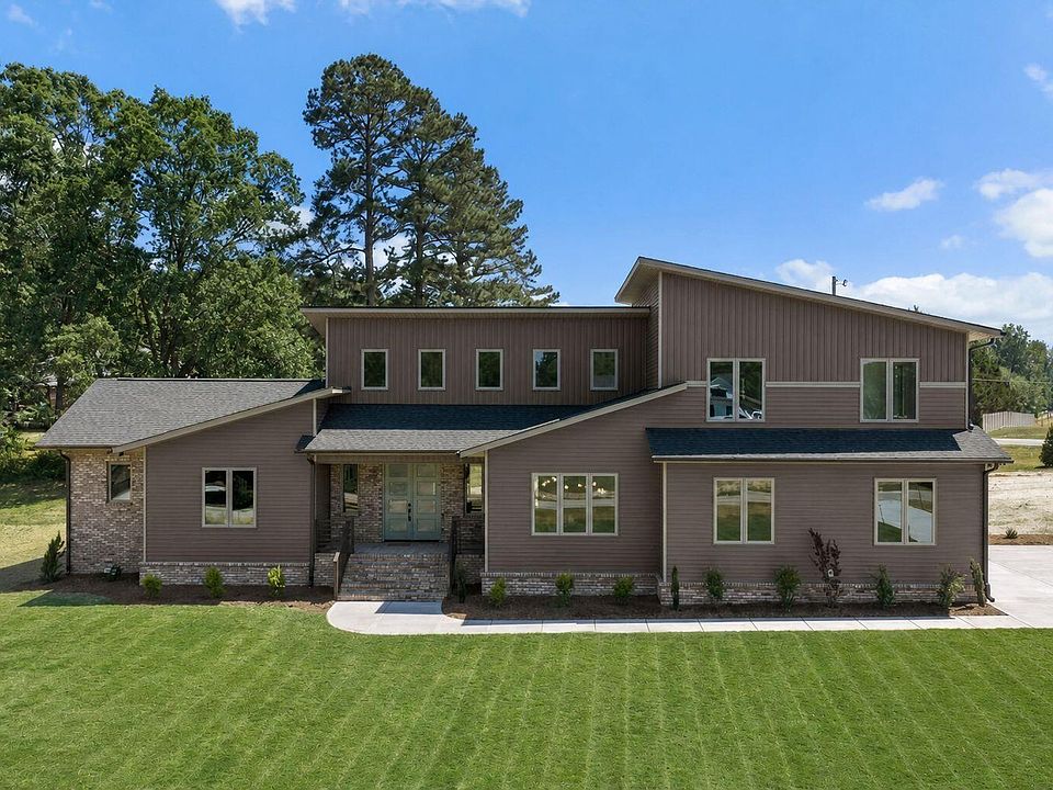 1st image of 50 Wiggins Rd
