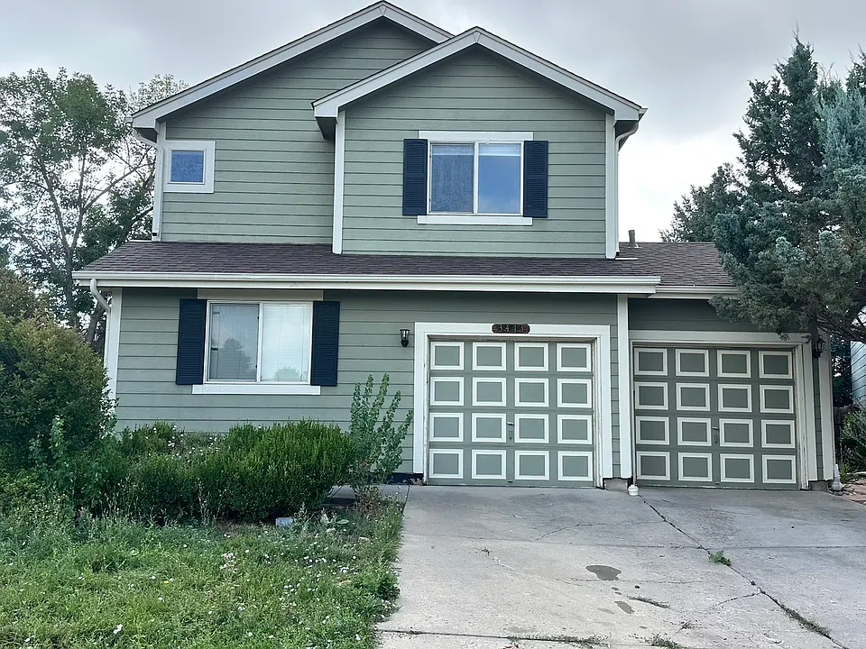 3413 Larkspur Dr