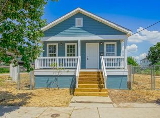 2037 Montegut St, New Orleans, LA 70117
