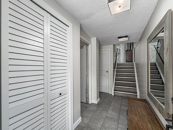 4th image of 64 S Point Dr NW
