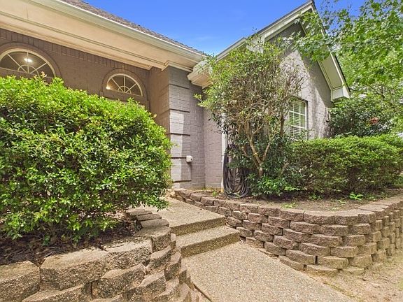 4th image of 1119 Lonnie Dr