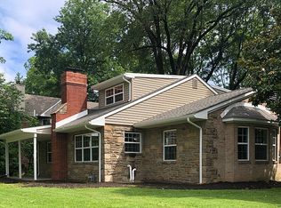 207 Hawthorne Dr, Wilmington, DE 19802