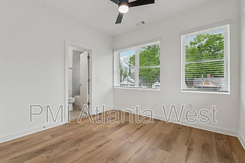 1 bed, 1.0 bath, $1,200 — Photo 4