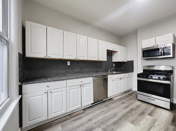 227 Wegman Pkwy #3, Jersey City, NJ 07305