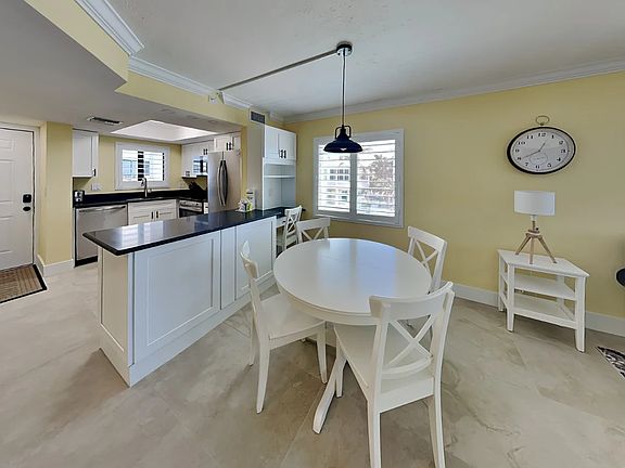 3rd image of 4770 Estero Blvd #201