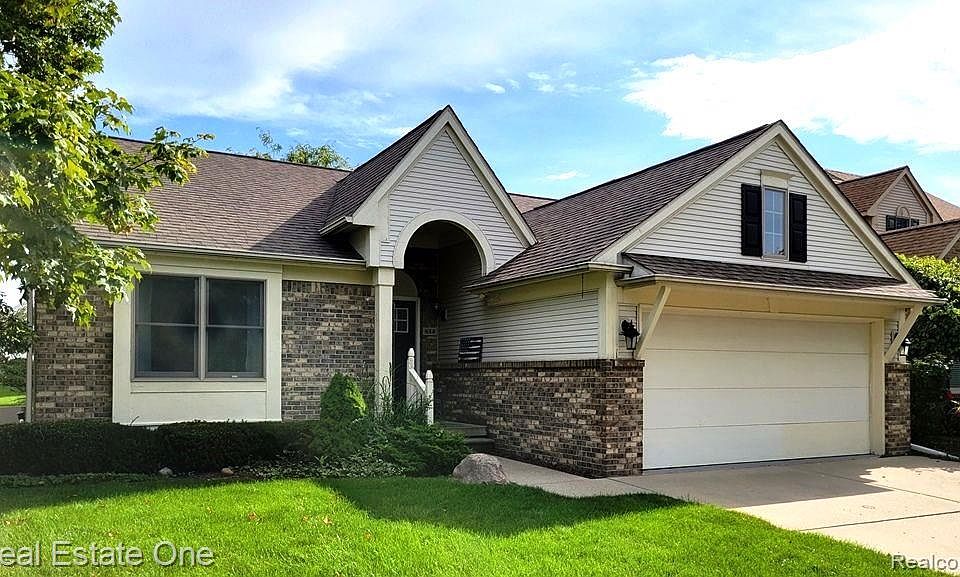 1st image of 614 Greens Way Blvd #10