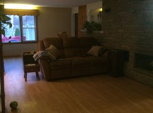 442 Lake Cliff Dr, Erie, PA 16511
