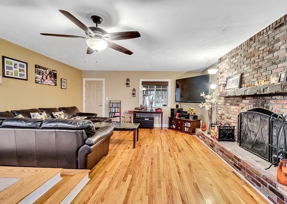 1st image of 62 Pinehurst Ave