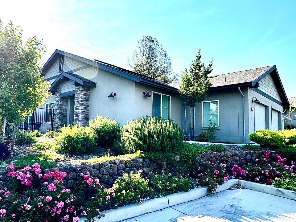 1st image of 2637 Commons Pl