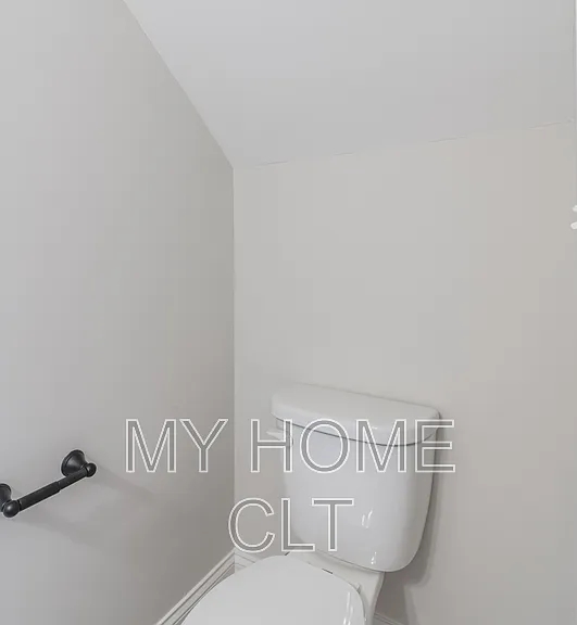 3636 Trull St — Photo 10
