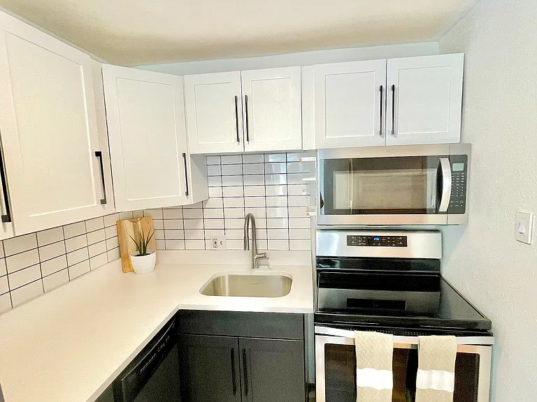 2480 W Caithness Pl #2 — Photo 12