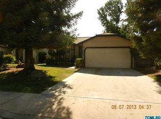 1161 N Ventura Ave, Farmersville, CA 93223