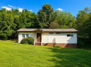 370 Fagan Dr, Inman, SC 29349