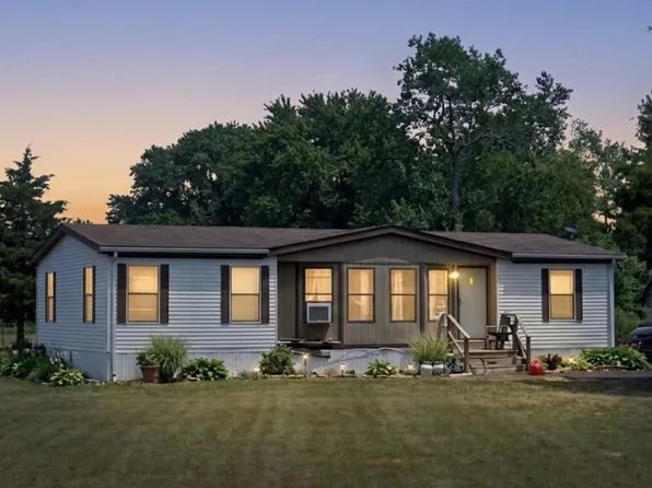 500 Orbanus Ln, Williamstown, NJ 08094