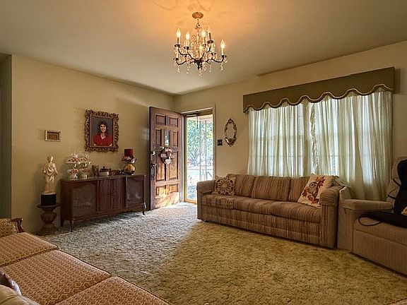 5th image of 2301 40th St