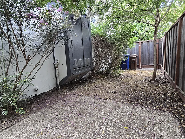 314 Owen St #B — Photo 12