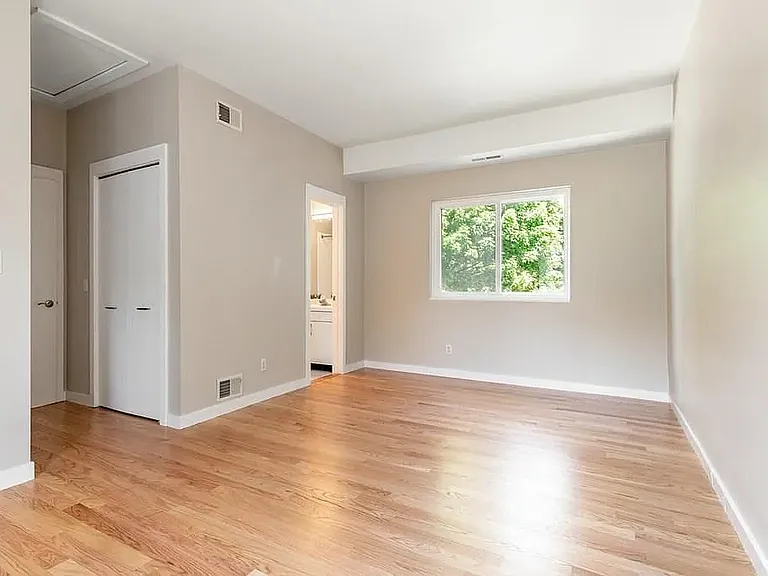 1st Floor Bedroom with private full bath access