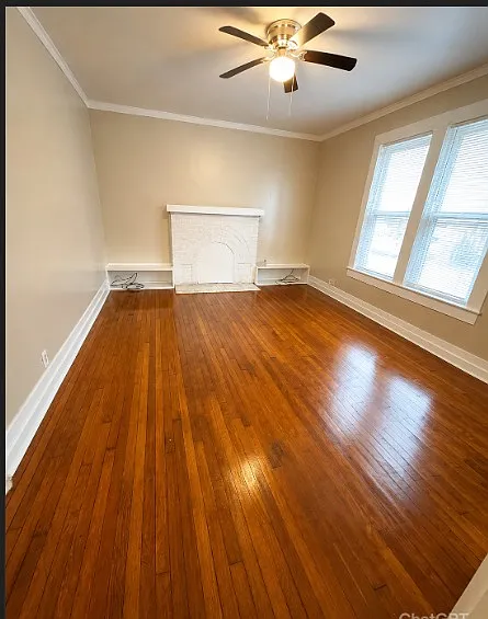 4325 Woodlawn St — Photo 4