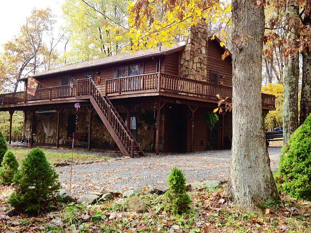 1st image of 171 Pine Dr
